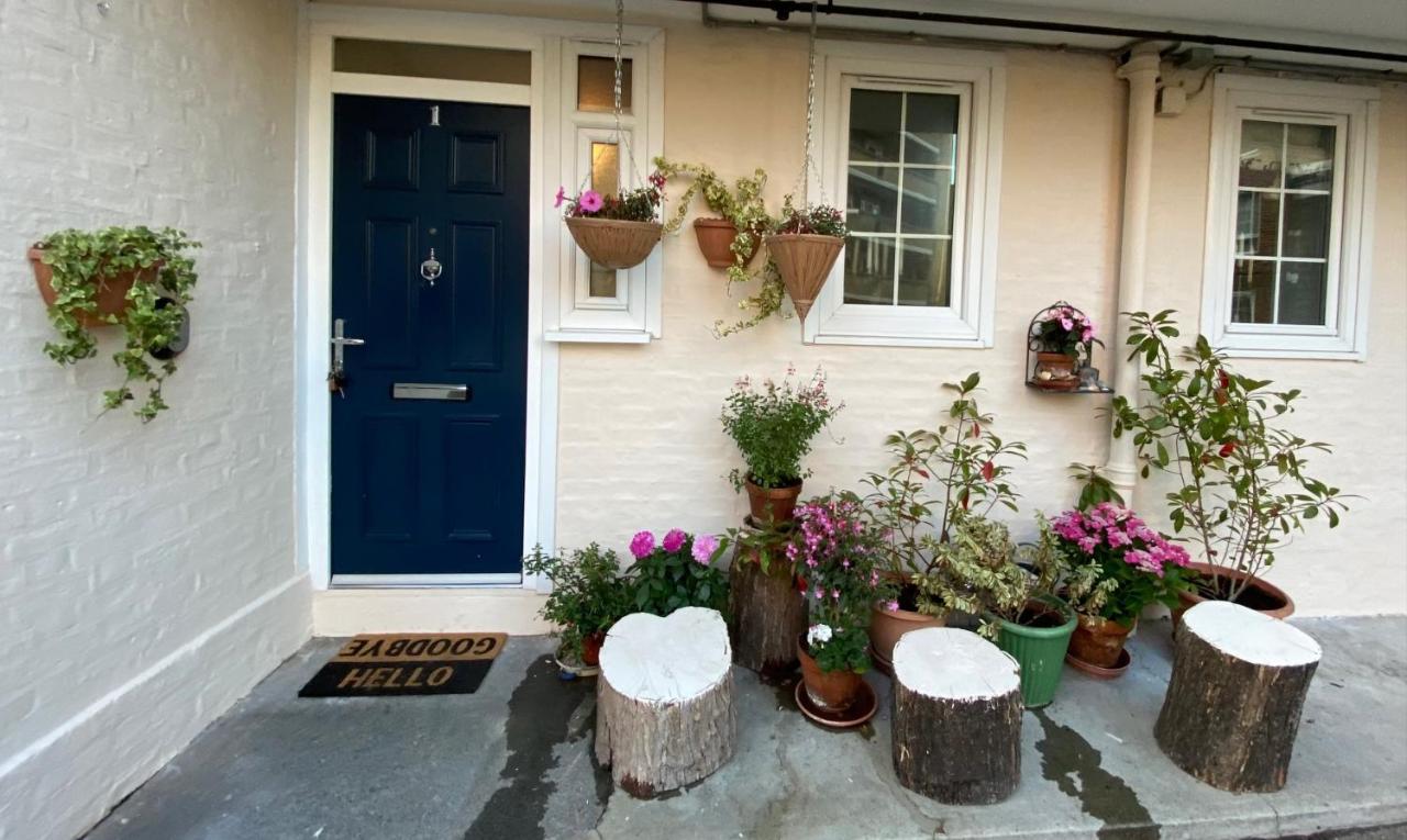 Great Rooms In An Uber Cool Flat! London Bridge Экстерьер фото